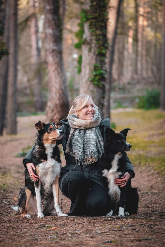 HundeSofa, Mobile Hundeschule in Potsdam, Mobile Hundeschule, Hundeschule HundeSofa, Wald, Fotografie, Hundeschule, Welpenkurs, Hundetraining, Hundeerziehung, Hundeschule Potsdam, Hundeschule Welpen, Nicole Cieske